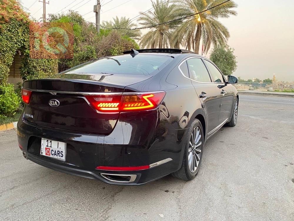 كيا كادينزا